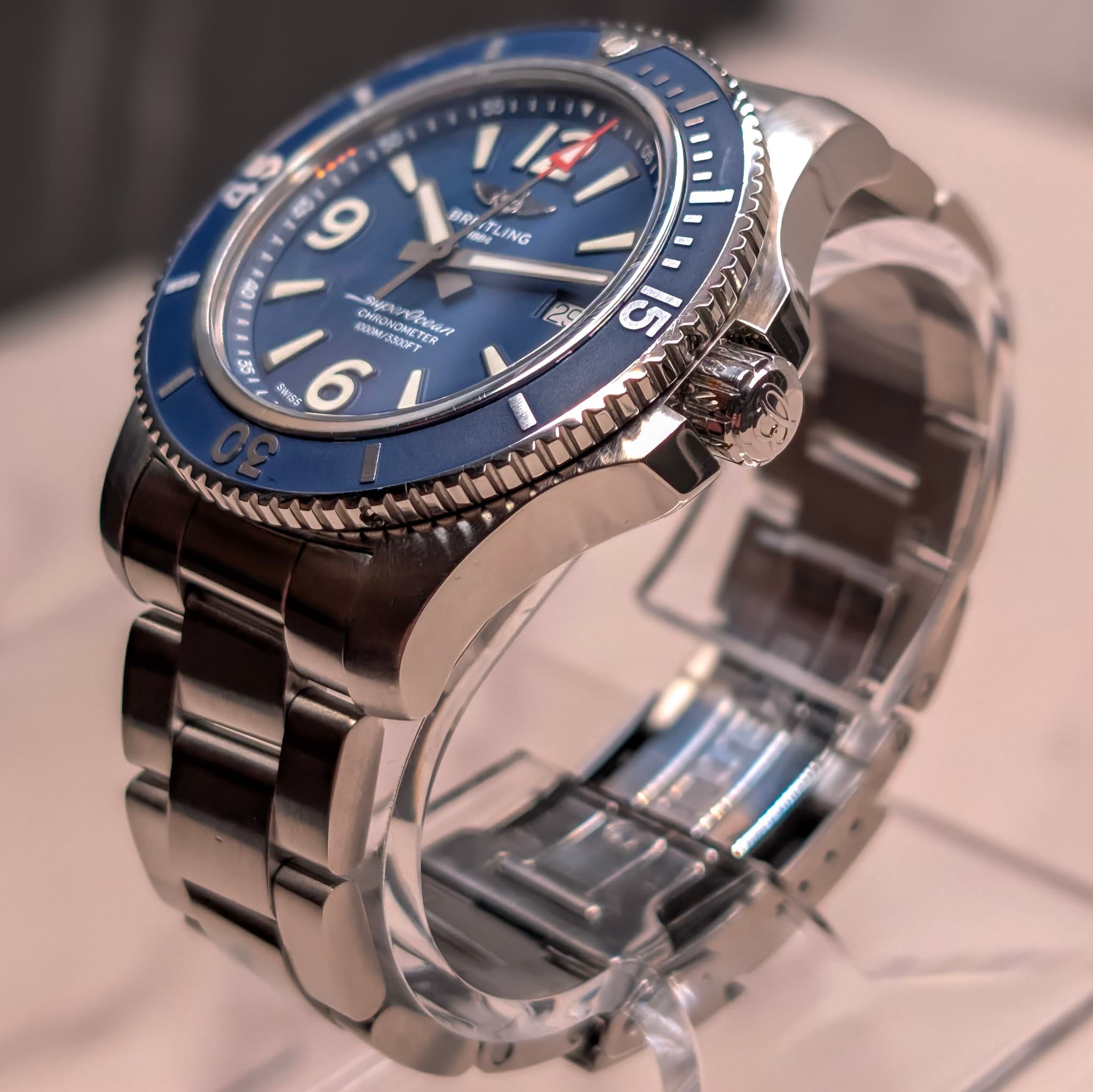 Breitling Superocean (Ref. A17367) — photo 4