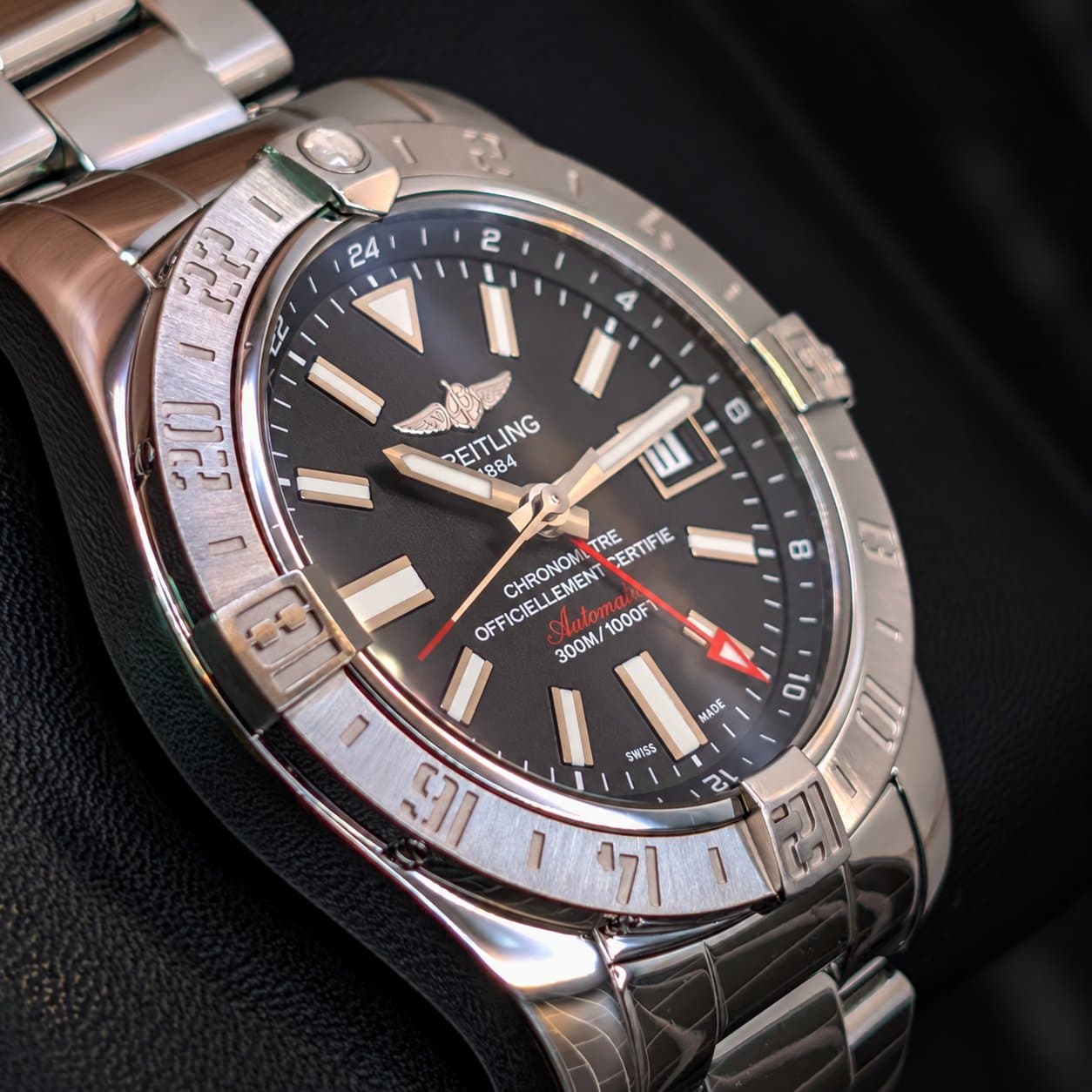 Breitling Avenger II GMT (Ref. A32390) — photo 6
