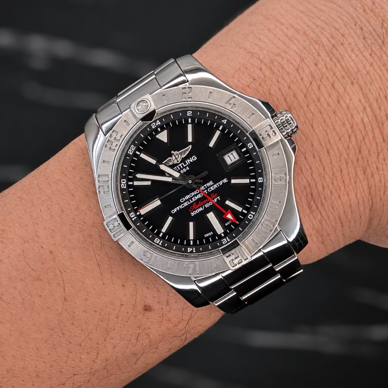 Breitling Avenger II GMT (Ref. A32390) — photo 8